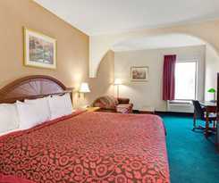 Days Inn & Suites By Wyndham Louisville Sw