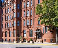  Hotel Brexton, Trademark Collection by Wyndham 