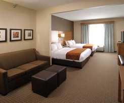 Hotel Comfort Suites and Conference Center