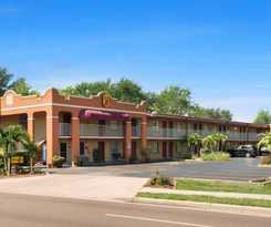 Super 8 By Wyndham Bradenton Sarasota Area
