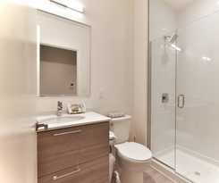 Bluebird Suites In China Town