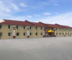 Hotel Super 8 By Wyndham Park City/north Wichita Area