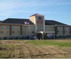 Hotel Quality Suites Near Cedar Creek Lake