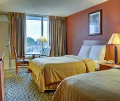 Hotel Doubletree By Hilton Hot Springs