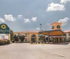 Clarion Pointe Richmond North Near University