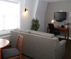 Hotel Crescent Suites