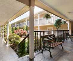 Days Inn By Wyndham Vancouver Metro