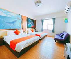 Warner Leisur Hotel