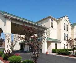 Quality Inn and Suites Columbus West - Hilliard