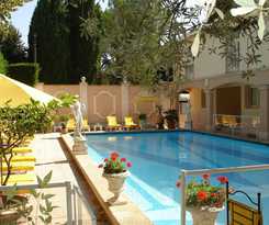 Hotel Mireille