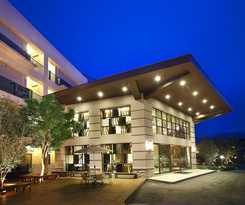 Hotel The Deer Resort
