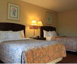 Hotel Whaler Inn and Suites