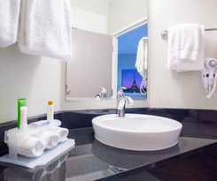 Hotel Studio Z/extended Stay & Lounge