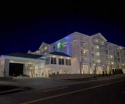 Holiday Inn Express & Suites Pigeon Forge - Sevierville