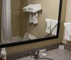 Comfort Inn and Suites Raphine - Lexington Near I-81 and I-64