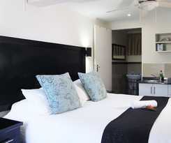 Hotel Beside Still Waters Boutique