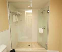 Hotel Le St-martin and Suites Laval