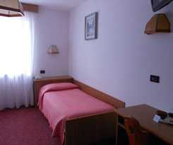  Rifugio Capanna Passo Valles