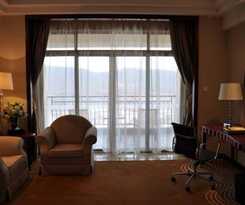 Hotel Country Garden Phoenix He Xian