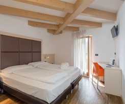  Villa Cameras Room And Breakfast