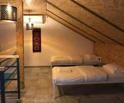 Hostel The White Hill Guest House -