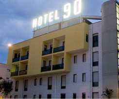 Hotel 90