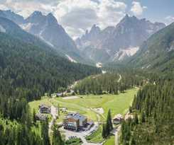 Hotel Dolomitenhof & Chalet Alte Post