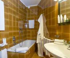 Hotel Comano Cattoni Holiday