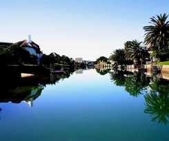 Hotel Sandals Guest House