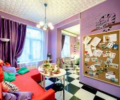 Wonderhostel Central