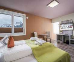  Cubo Sport & Art Hotel