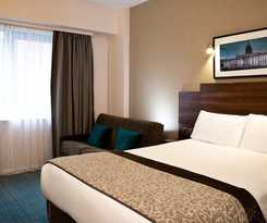 Leonardo Parnell Street