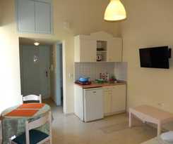 Aloe Apartments and Studios