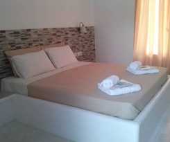 Glaronissia Rooms & Suites