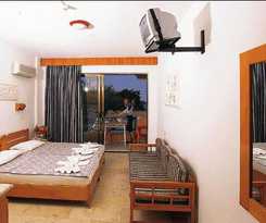  Tropic Hotel