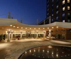 Hotel Newport Harbor Island Resort