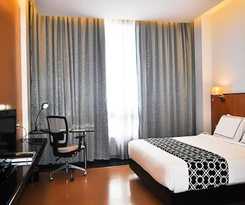 Hotel Paseo Premiere