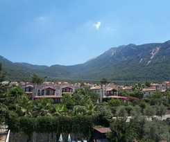  Everest Apart Hotel