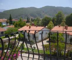 Cicek Hotel & Apartments