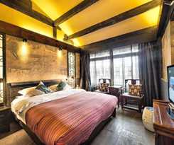 Hotel Lijiang Ten Courtyard Inn