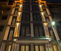 Sparkle Hotel