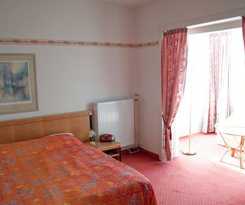 City Hotel