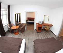  Hotel Restaurant Goldene Traube