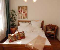 Frauenhotel Hanseatin - Women Only