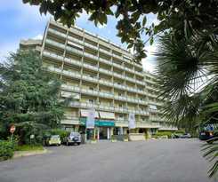 Quality Rouge Et Noir Roma