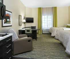 Candlewood Suites Grove City - Outlet Center