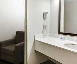 Hotel Sleep Inn & Suites Airport