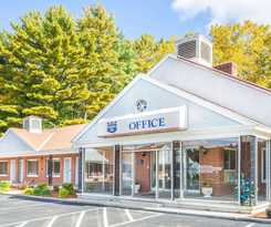 Knights Inn Lenox
