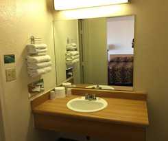 Motel Ez 8 Airporter