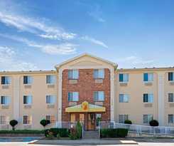 Hotel Super 8 By Wyndham Plano/dallas Area